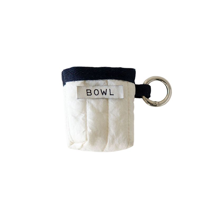 somobowl（ ソモボウル）の「マグカップミニポーチ (エアポッズ)（スマホグッズ/小物）」