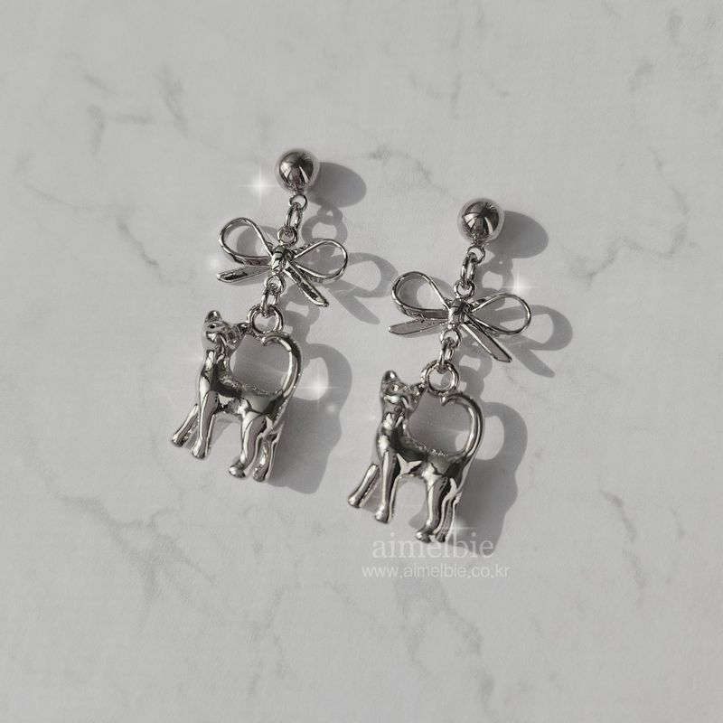 Kitty and Bow Earring - Silver Color