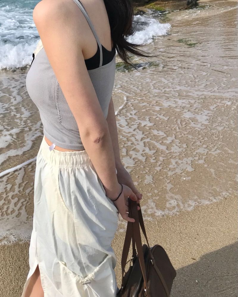 River sleeveless