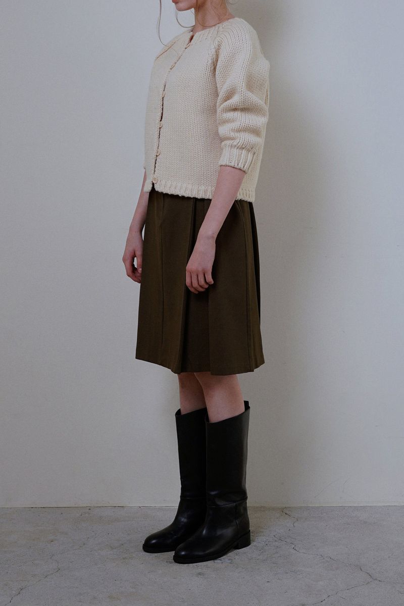 Page pintuck skirt_khaki