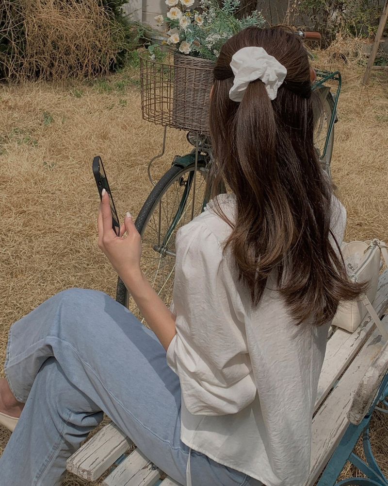 Lillion hair tie