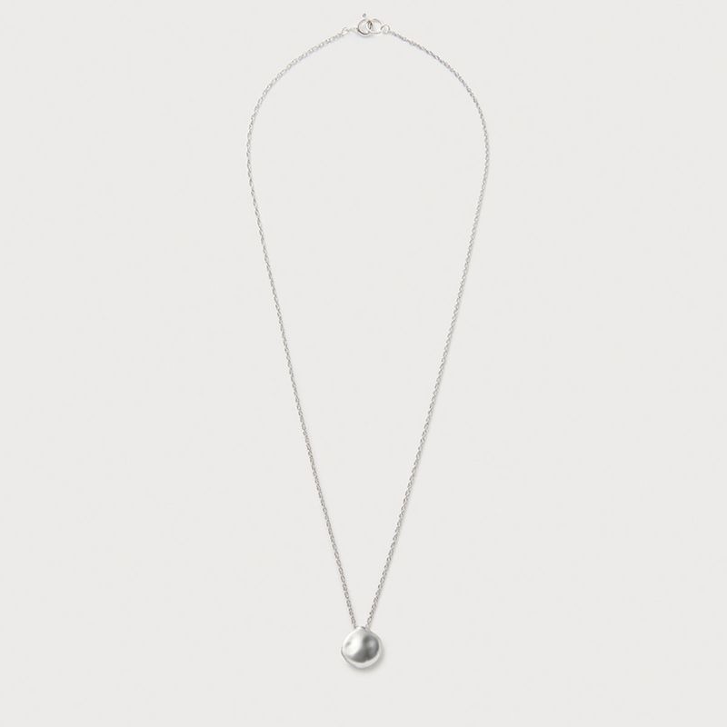PEARLSONATE（パーソネイト）の「Hollow Pearl Necklace（Accessories）」