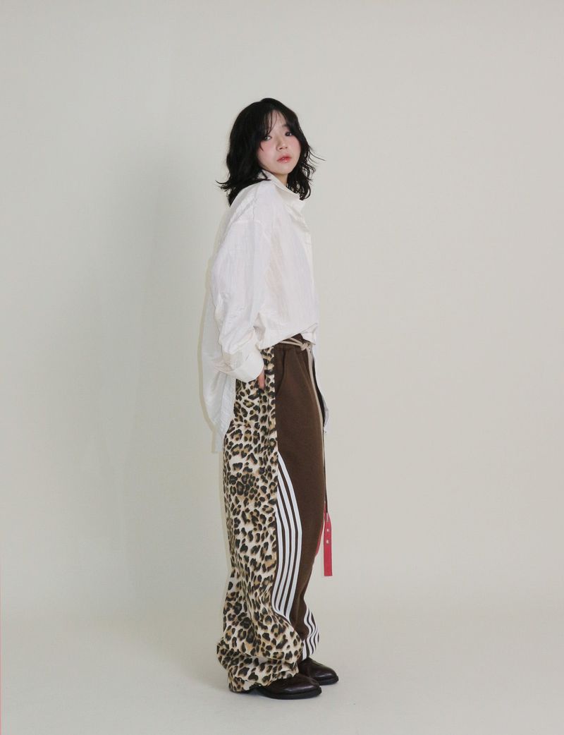Leopard leopard print diagonal coloring track jogger pants