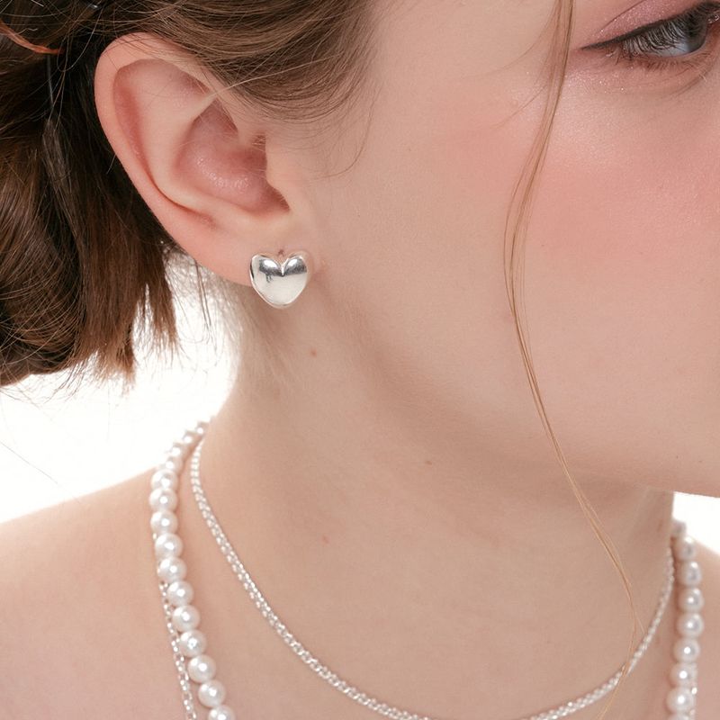 DANI（ダニ）の「Heart One Touch Earrings（Accessories）」