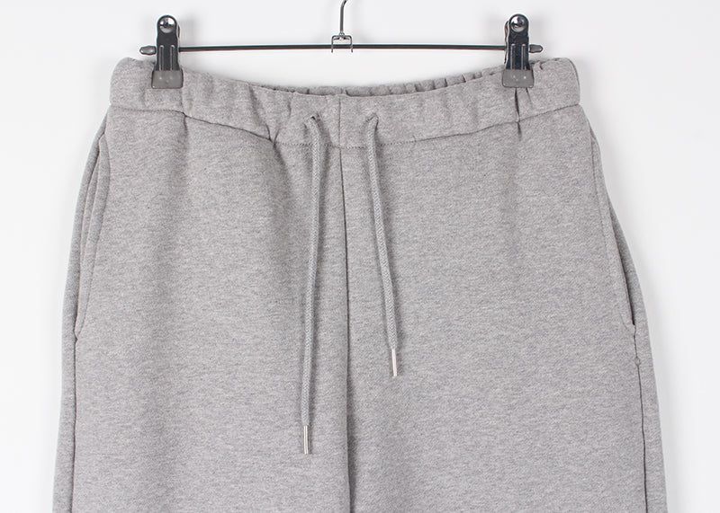 KNEE WARMER SWEAT PANTS
