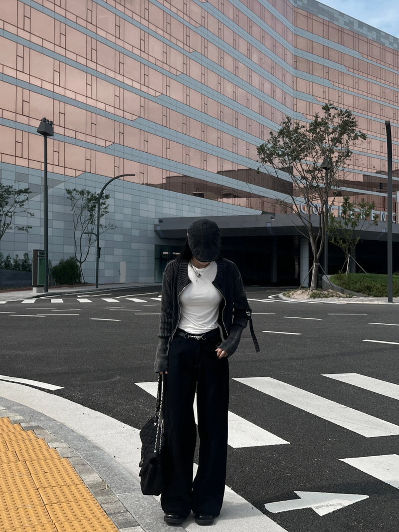 Y2K Back Point X Strap Bijo Wide Loose Fit Denim Long Pants (Black)