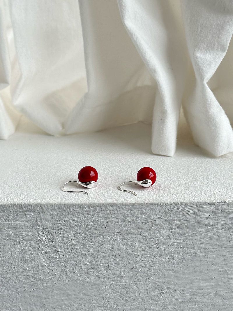 [silver925] red ball hook earring