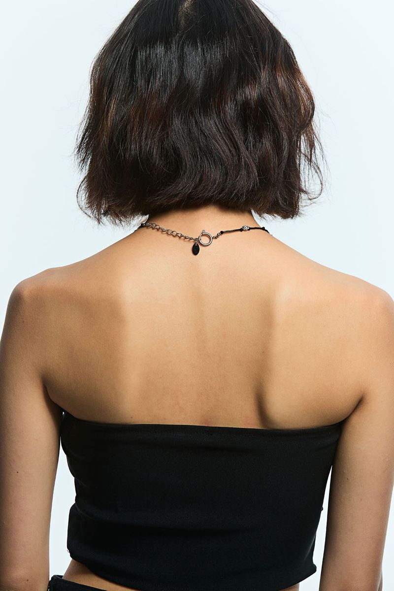 Silver rose choker