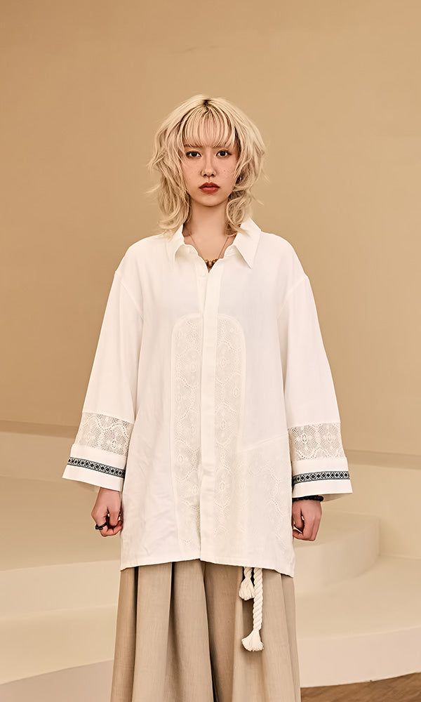Reculer（ルキュレ）の「レースカラーコンビネーションリネンシャツ アイボリー（トップス）」
