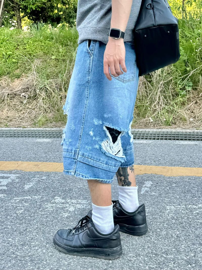 Double destroyed denim bermuda pants 1C