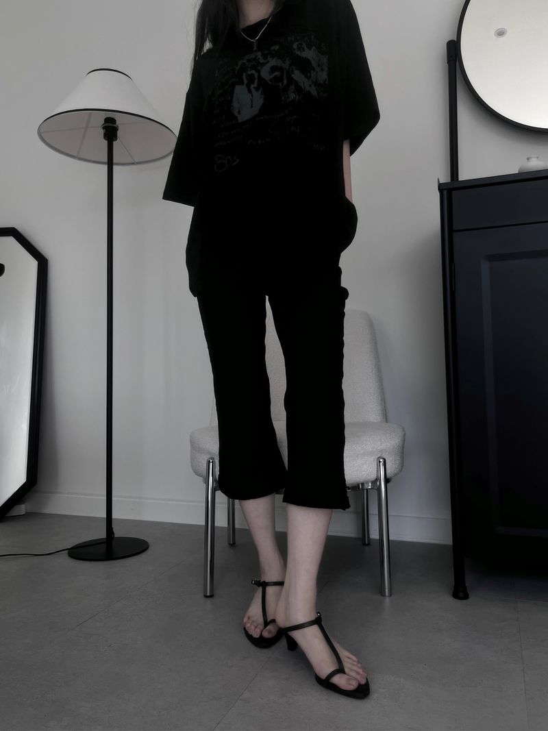 black slub capri denim