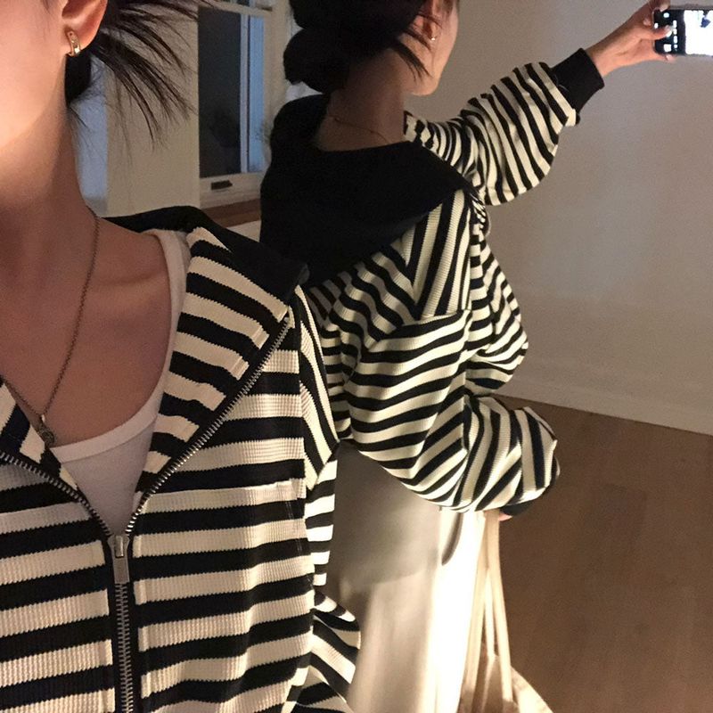 [BELLIDE MADE] Waffle stripe zip-up hoodie
