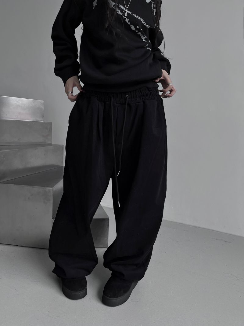 back rivet winter wide pants