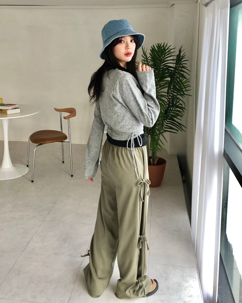 Berry berry bucket hat