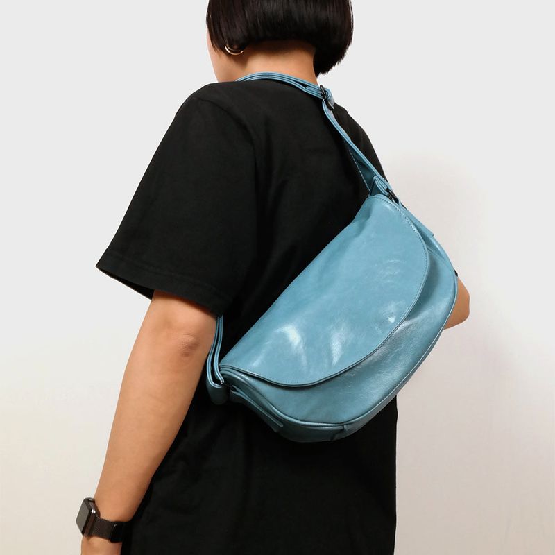 meetmetmeet（ミートメットミート）の「tube blue（Bags）」