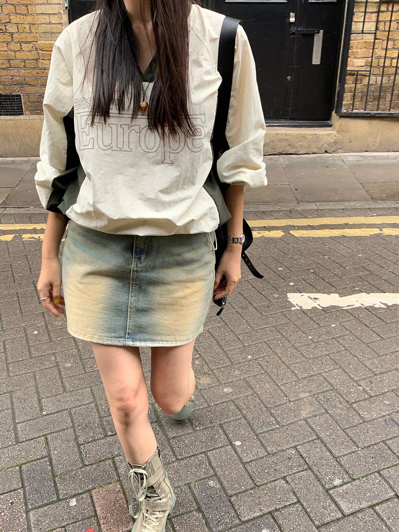 Dunes European Nylon V Sweatshirt