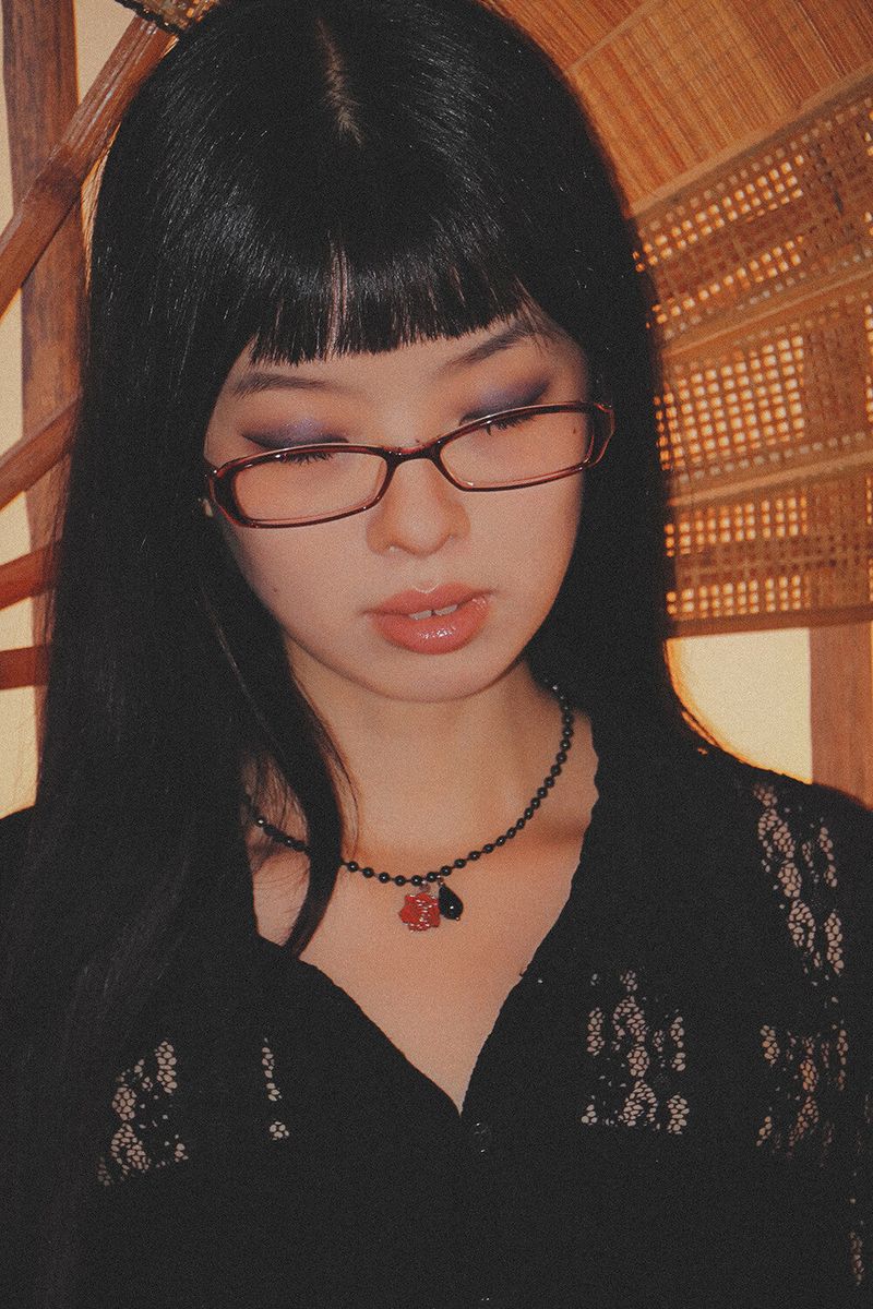 紅煙 Black rose choker
