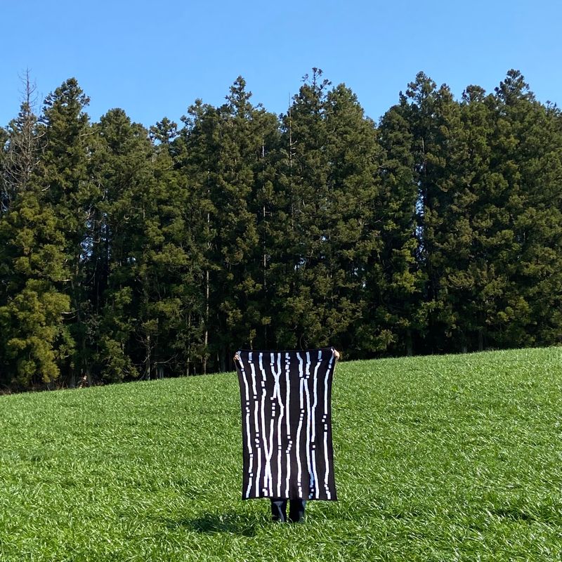 Étang knit blanket | White & Black