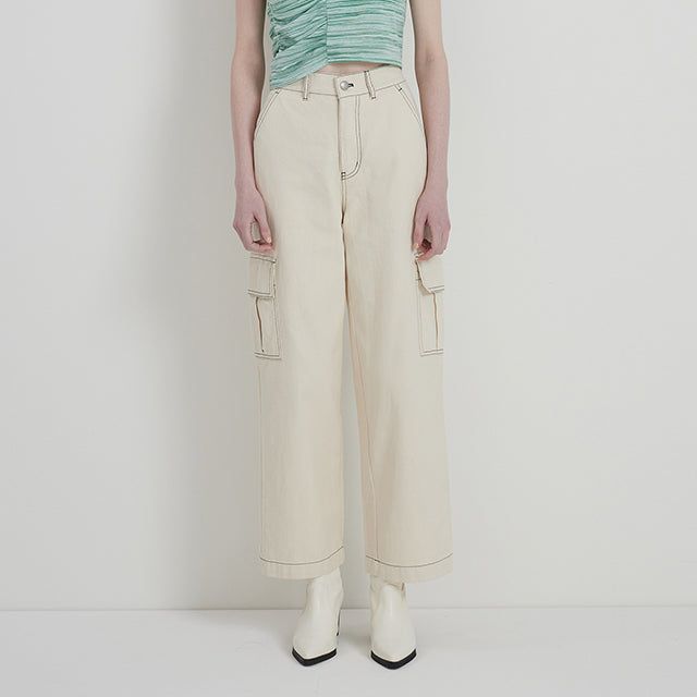 ANDTHEOTHER(アンドジアザー)の「IVORY COLOR CARGO PANTS(Pants)」