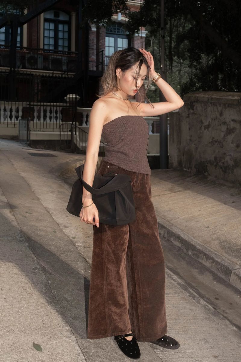 We Fell In Love In Reality（ウィ フェル イン ラブ イン リアリティ）の「Fall Velvet Wide-Leg Pants - 2 colours（Pants）」