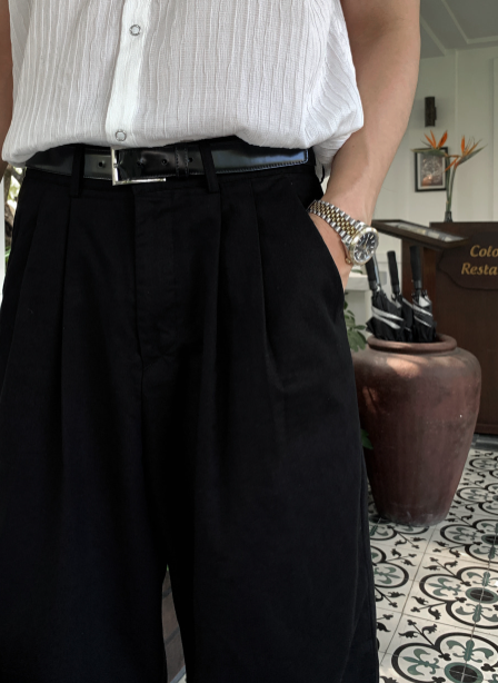 Look Mallet Classic Two-Tuck Cotton Wide Pants