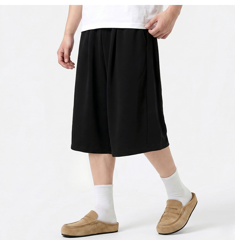 UNDEROFF（アンダーオフ）の「Balloon Curved Side Tuck Bermuda Pants Black（Pants）」