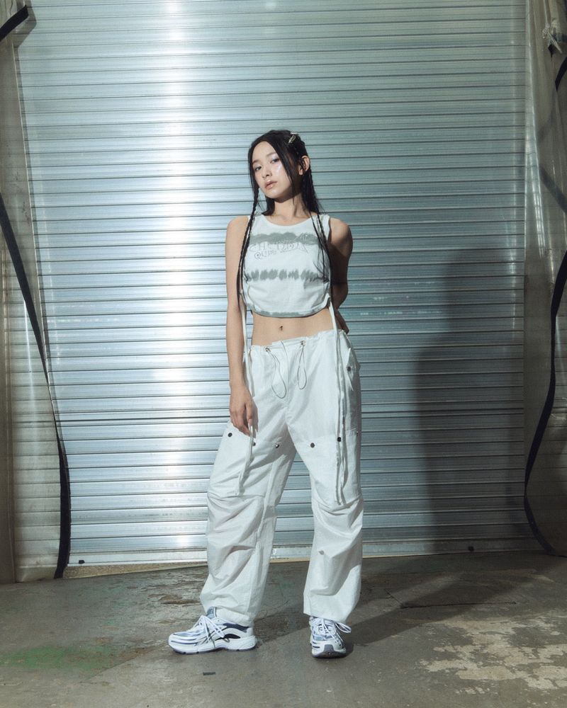 glossy snap jogger pt - white