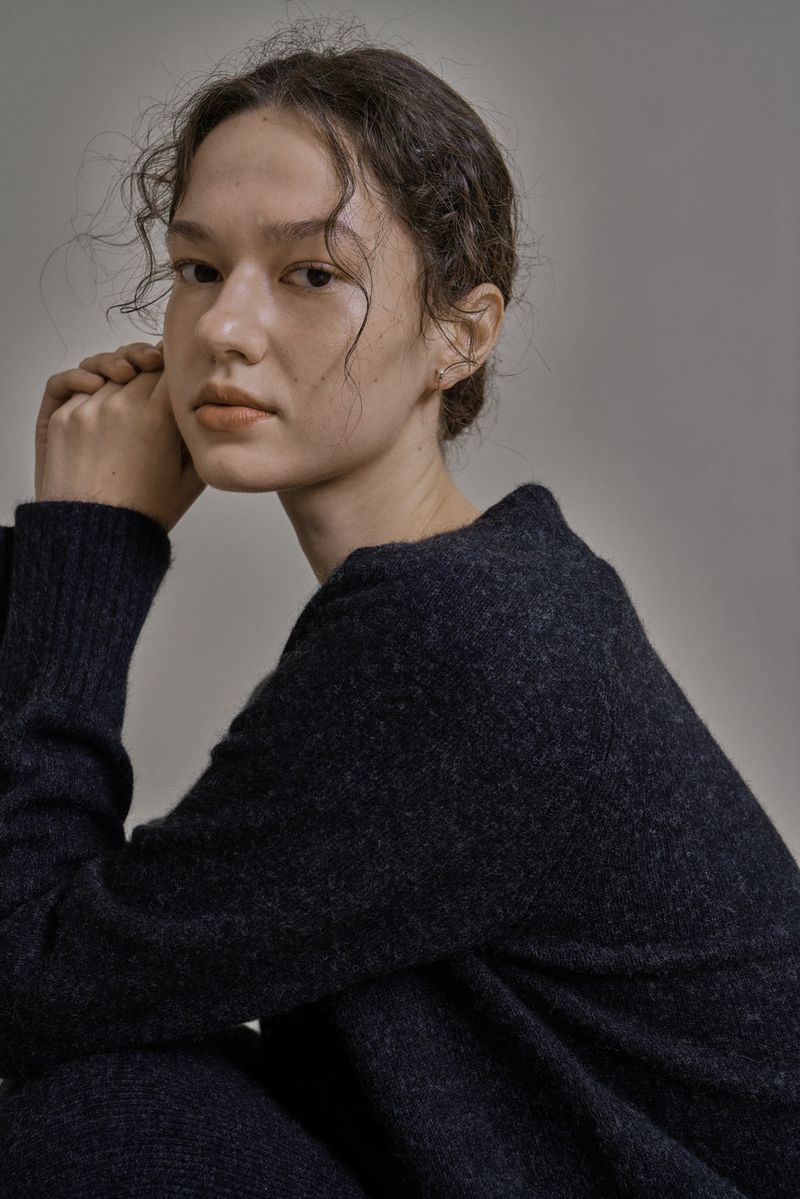 WOOL V-KNIT_CHARCOAL