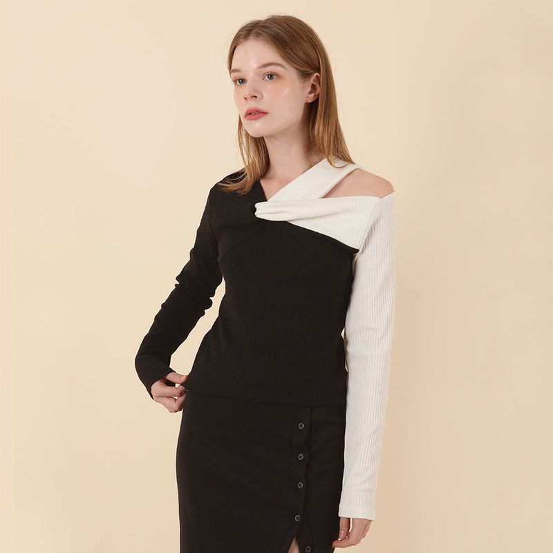 Twist Off Shoulder T-shirt Black