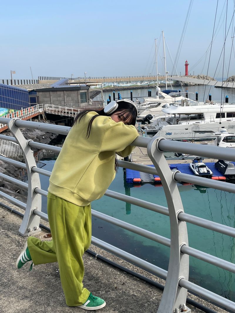 Signal pintuck sweat pants 