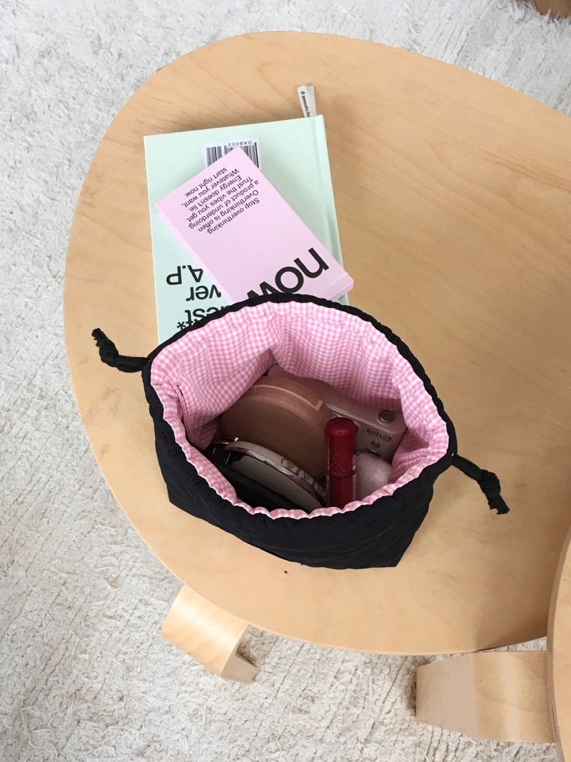 Heart Padding Pouch_Black