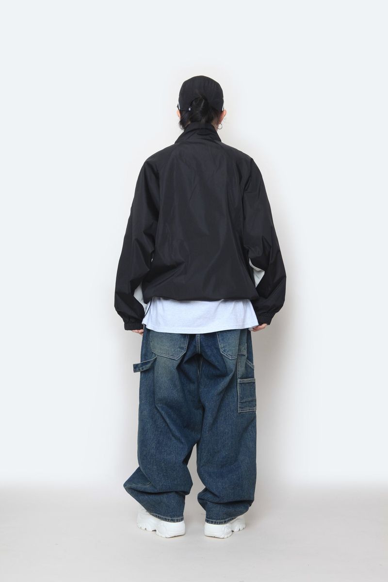 piping colored nylon jacket