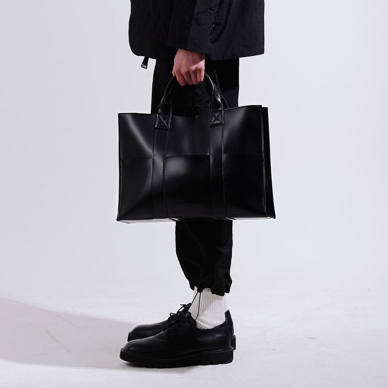PIECEMAKER(ピースメーカー)の「LEATHER 3WAY POCKET BAG (BLACK)(Bags)」