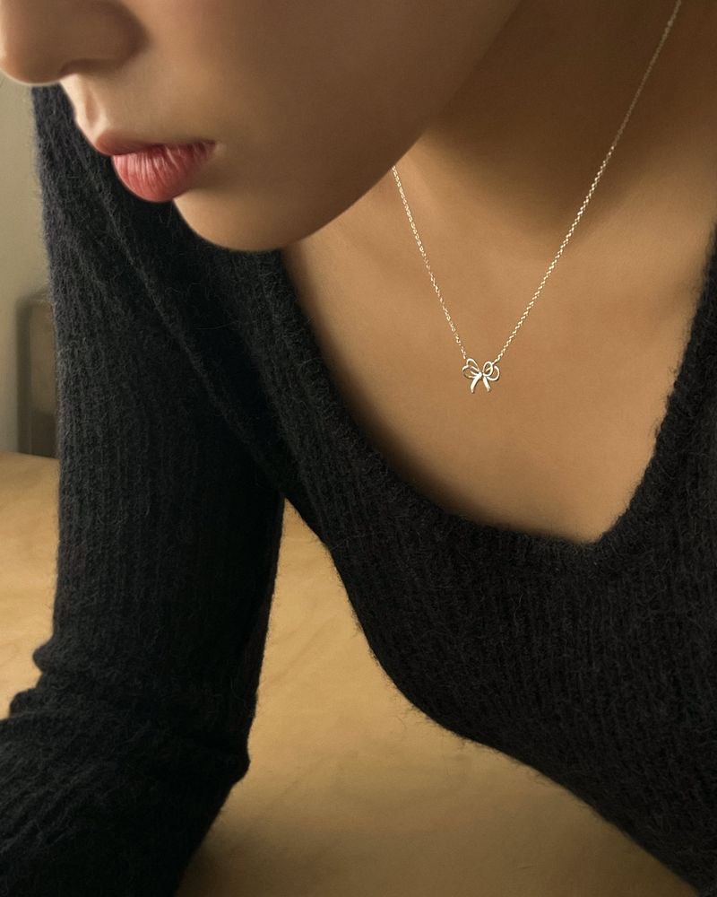 Fondu ribbon necklace (silver)