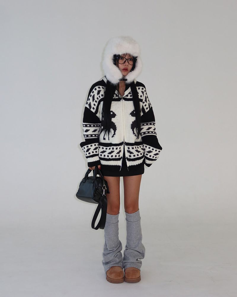 Mink fur earrings Baraklava Truffer hat