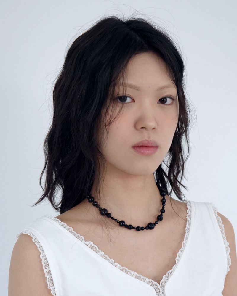 Bold various onyx necklace