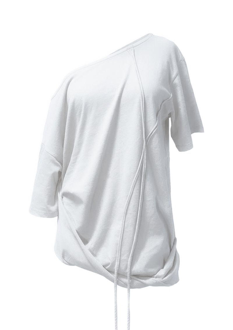 JUNGDO（ジョンド）の「 TILT OFF-SHOULDER TOP . WHITE（Tops）」