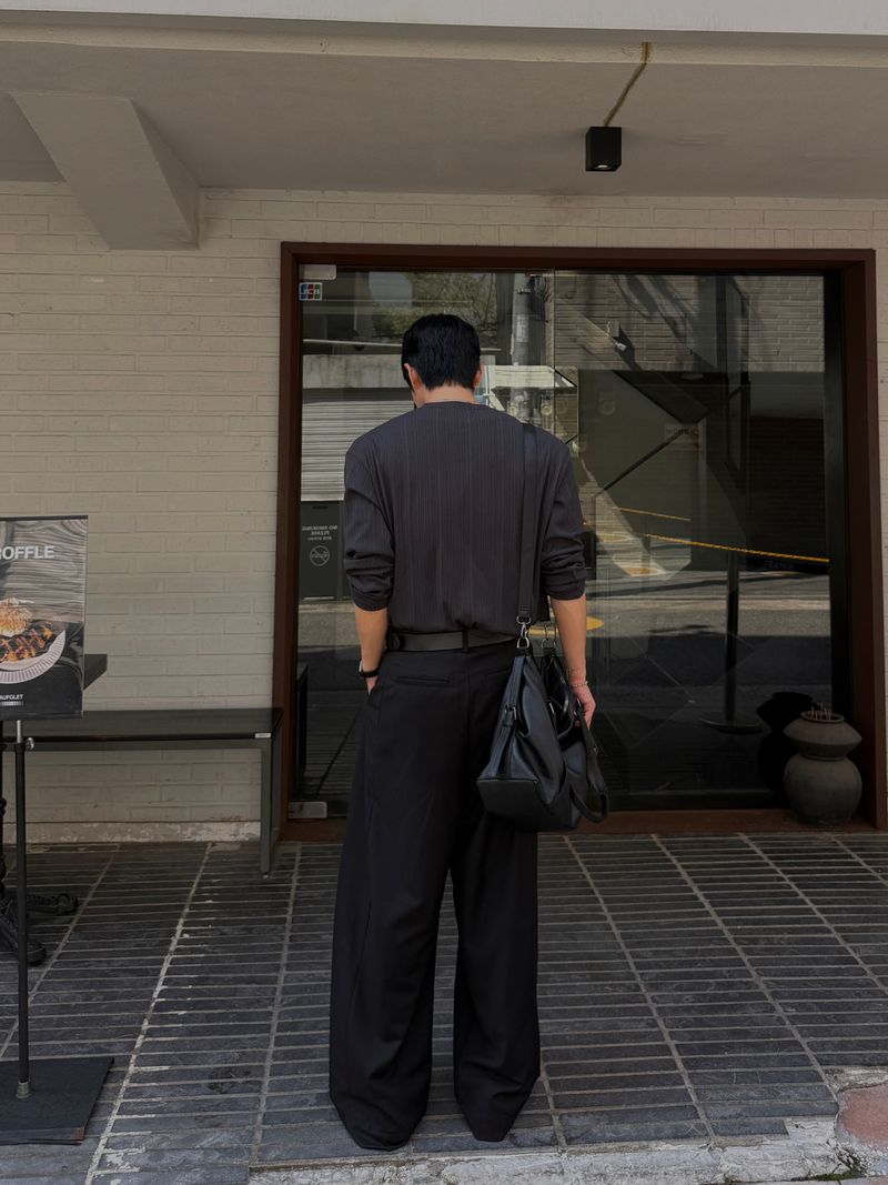 Mona two-tuck wide D-ring slacks