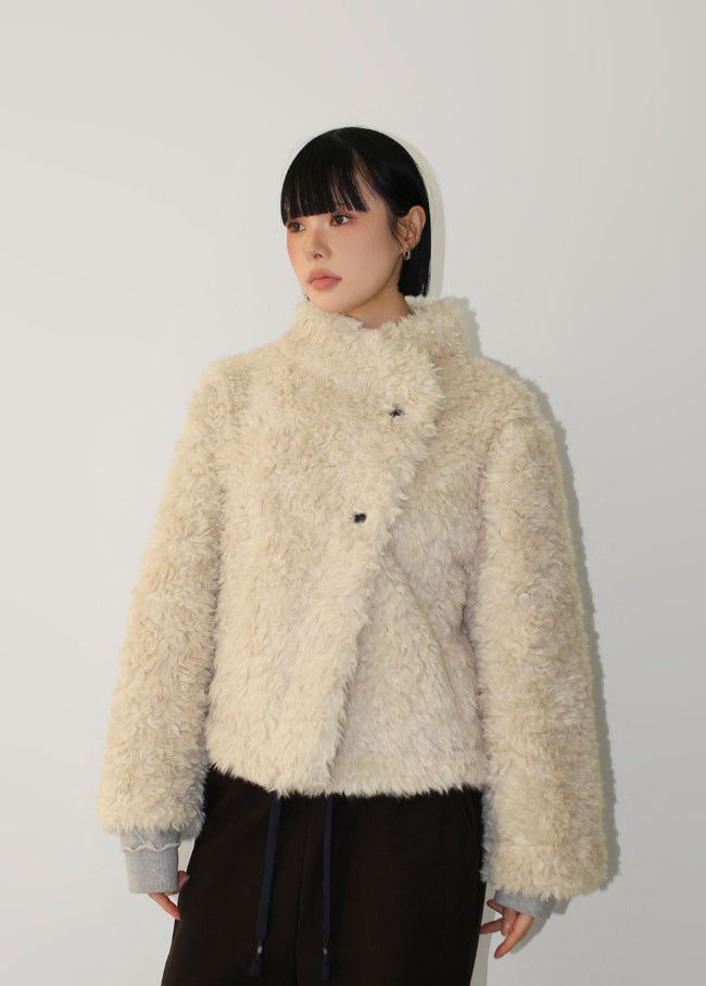 DIAGONAL BUTTON FUR JACKET