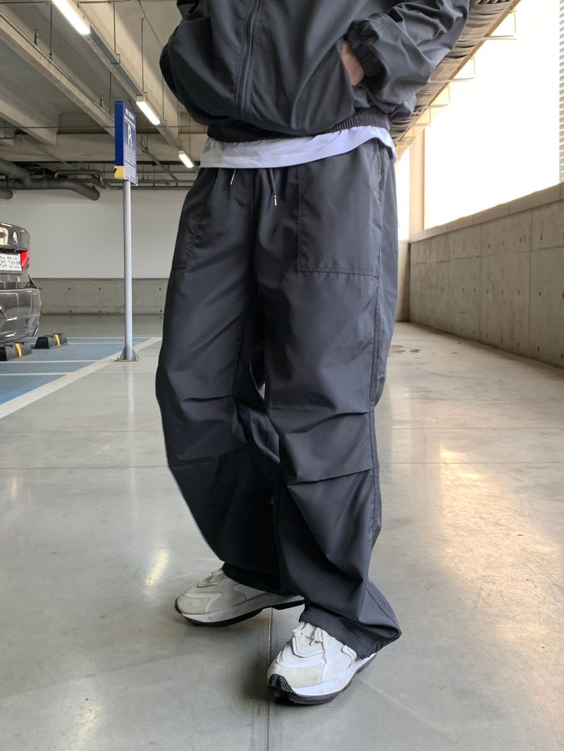 WHAT A LOOK(ワット ア ルック)の「End nylon parachute pants(Pants)」