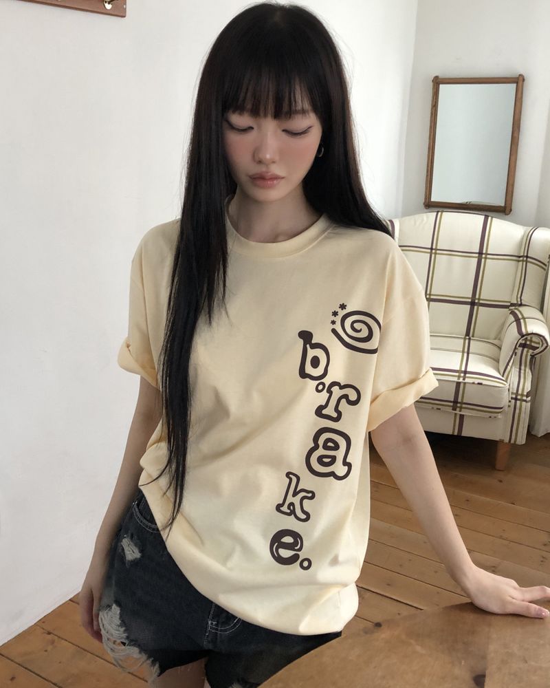 WONDER WONDER（ワンダーワンダー）の「ベリルレタリングショートスリーブTシャツ（トップス）」