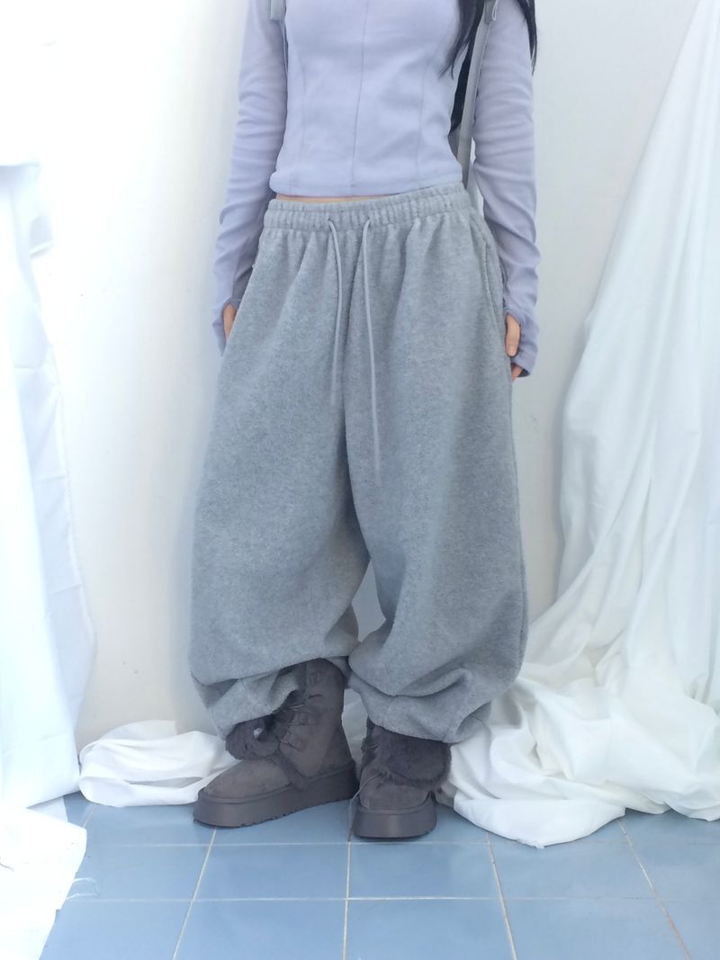Fingerhole line hooded half zipup