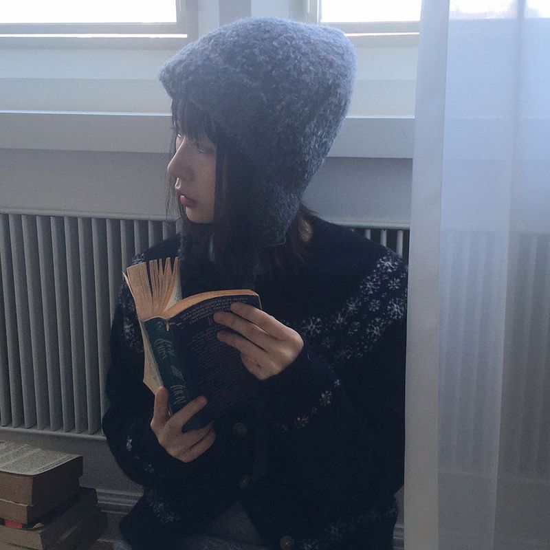 Kune Bokashi Knit Strap Balaclava