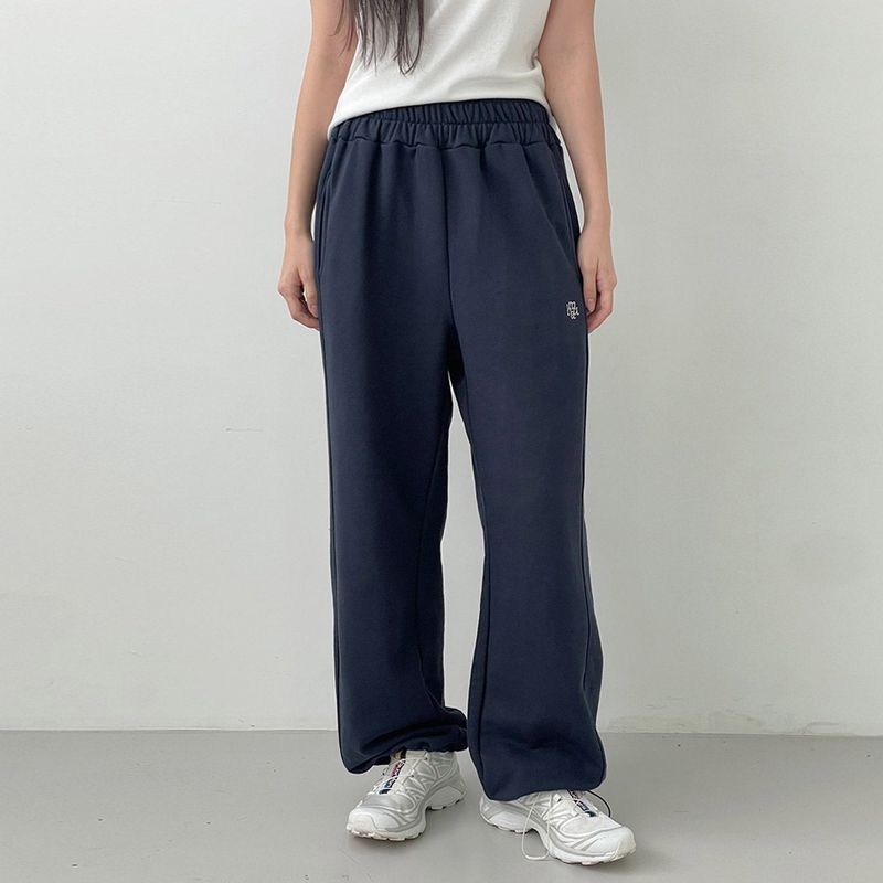 muahmuah（ムアムア）の「ステッチロゴストリングジョガーパンツ [NAVY]（パンツ）」