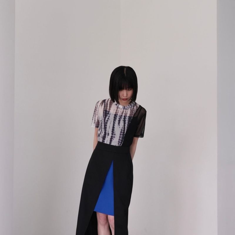 layered slit skirt