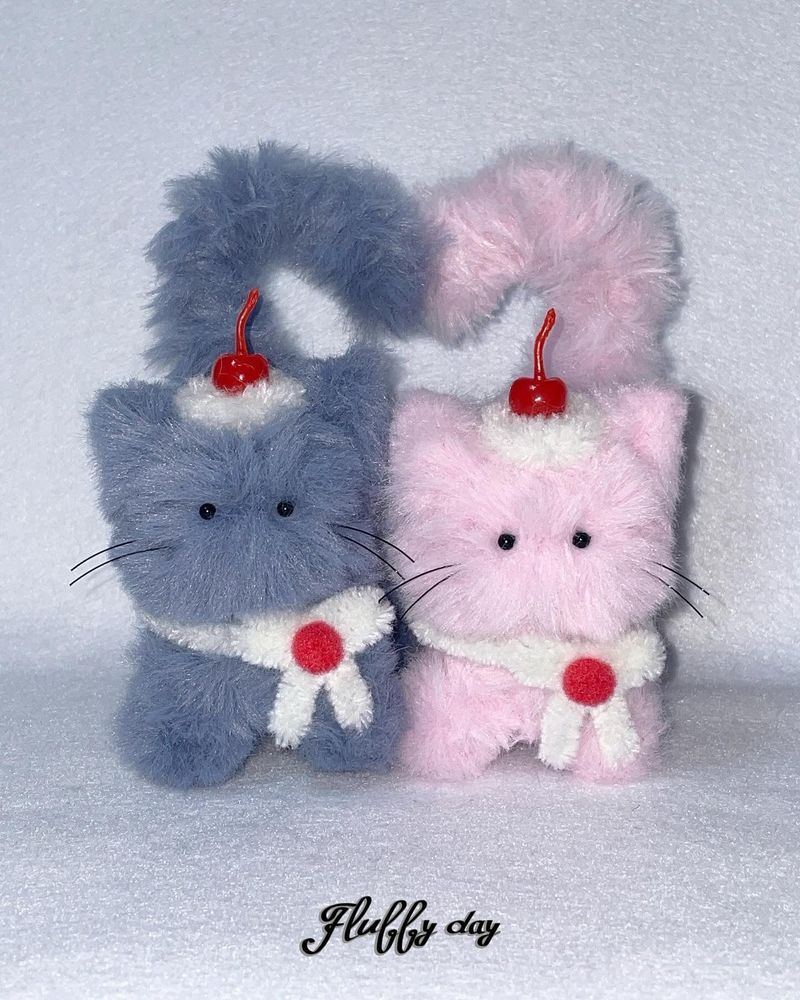 FLUFFYDAY（フラッフィーデイ）の「Cherry myomyo cat keyring（Accessories）」