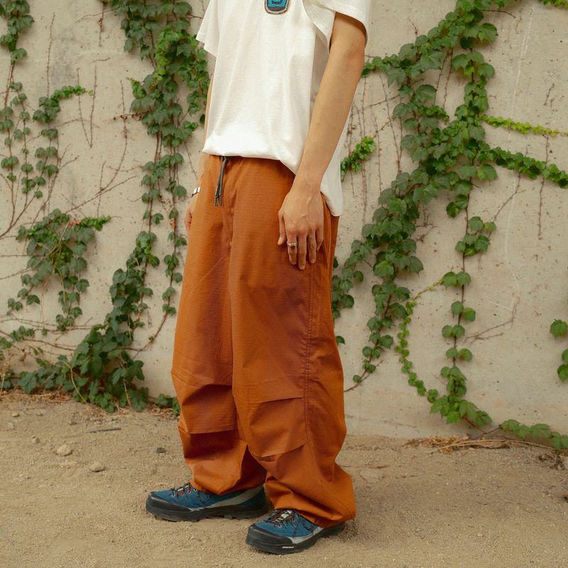 Easy ripstop parachute pants / Carrot