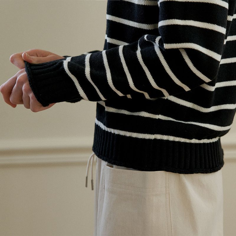 Rolling stripe knit
