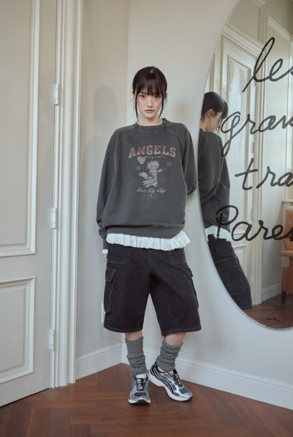 Cupid Cat Raglan Pigment Sweatshirt