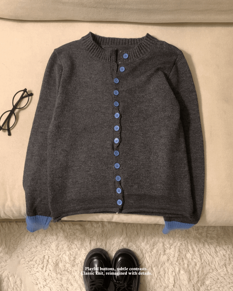 GUSTA(グスタ)の「Page Unbalanced Button Color Block Long Sleeve Knit Cardigan (3 Colors)(Tops)」